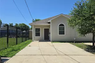 3702 Wylie St, Houston, TX 77026 - Photo 2