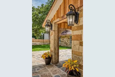5504 Hillside, Brenham, TX 77833 - Photo 6