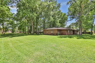 409 E Linney St, Dayton, TX 77535 - Photo 4