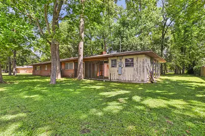 409 E Linney Street, Dayton, TX 77535 - Photo 2