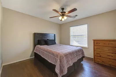 4007 Perry Knoll Court, Sugar Land, TX 77479 - Photo 34