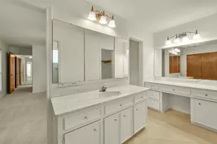16422 Glenshannon Dr, Houston, TX 77059 - Photo 24