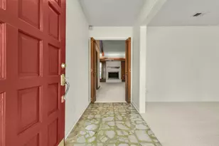 16422 Glenshannon Dr, Houston, TX 77059 - Photo 6