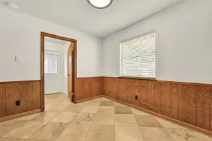 16422 Glenshannon Dr, Houston, TX 77059 - Photo 14