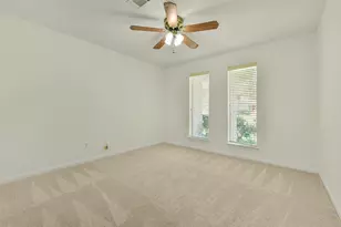 16422 Glenshannon Dr, Houston, TX 77059 - Photo 32