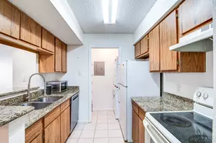 3919 Fairmont Pkwy, Pasadena, TX 77504 - Photo 6