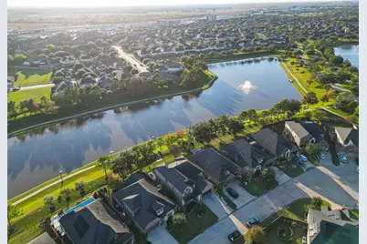 18751 Fairmont Springs Court, Cypress, TX 77429 - Photo 8