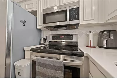 14769 Perthshire Road, Houston, TX 77079 - Photo 14