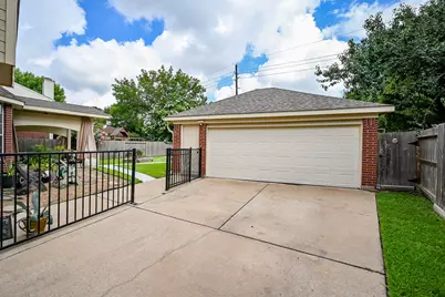 17518 Rustling Aspen Lane, Houston, TX 77095 - Photo 4