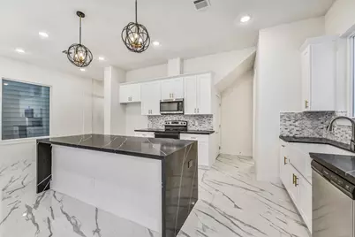 5906 Saint Augustine Street #C, Houston, TX 77021 - Photo 10