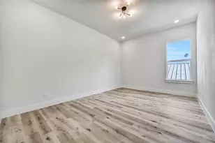 5906 St Augustine St, Houston, TX 77021 - Photo 24