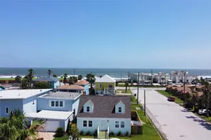 4127 Ave T 1/2, Galveston, TX 77550 - Photo 6