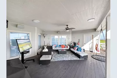 813 Pinata Drive, Crystal Beach, TX 77650 - Photo 40