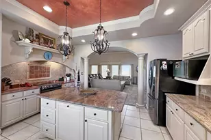 813 Pinata Dr, Crystal Beach, TX 77650 - Photo 14