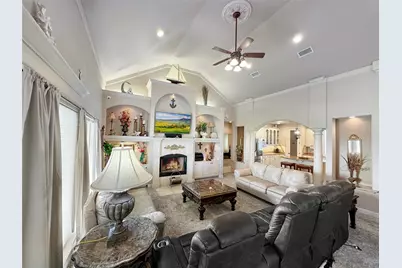 813 Pinata Drive, Crystal Beach, TX 77650 - Photo 16
