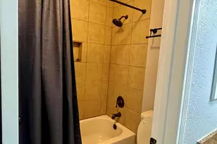 19 Hideaway Dr, Friendswood, TX 77546 - Photo 10