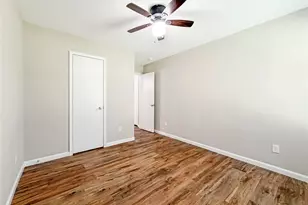 9418 Belleclaire Ln, Houston, TX 77044 - Photo 22