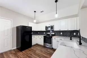 9418 Belleclaire Ln, Houston, TX 77044 - Photo 12