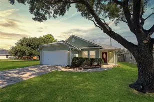 9418 Belleclaire Ln, Houston, TX 77044 - Photo 1