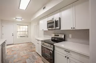 6317 Ivanhoe Ln, Beaumont, TX 77706 - Photo 16