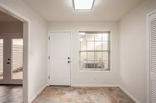 6317 Ivanhoe Ln, Beaumont, TX 77706 - Photo 12