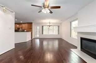 1850 Creek Dr, Houston, TX 77080 - Photo 2