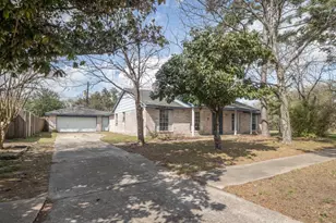 14875 Estrellita Dr, Houston, TX 77060 - Photo 2