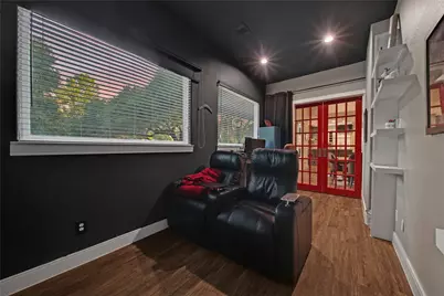 2531 S Cherry Street, Tomball, TX 77375 - Photo 18