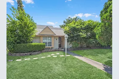 5747 Fontenelle Drive, Houston, TX 77035 - Photo 1
