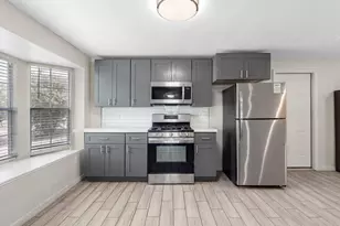 5747 Fontenelle Dr, Houston, TX 77035 - Photo 4