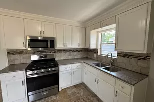 1013 E 40th St, Houston, TX 77022 - Photo 10