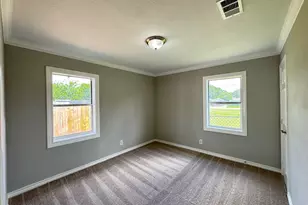 1013 E 40th St, Houston, TX 77022 - Photo 16