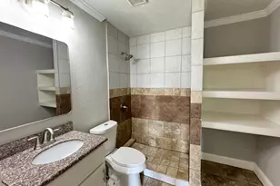 1013 E 40th St, Houston, TX 77022 - Photo 14