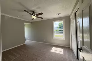 1013 E 40th St, Houston, TX 77022 - Photo 12