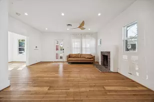 1624 Branard St, Houston, TX 77006 - Photo 8