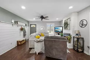 431 Corydon Dr, Houston, TX 77336 - Photo 6