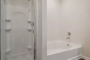 16479 Honeysuckle Hill Dr, Conroe, TX 77303 - Photo 10