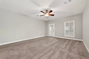 22519 Chenango Lake Dr, Angleton, TX 77515 - Photo 36