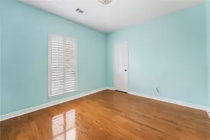 1739 French Village Dr, Houston, TX 77055 - Photo 20