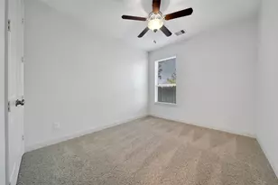 11030 Sarah Bluff Ln, Cypress, TX 77433 - Photo 28