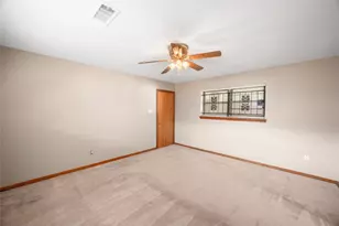 1815 Droxford Dr, Houston, TX 77008 - Photo 38