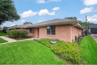 1815 Droxford Drive, Houston, TX 77008 - Photo 14