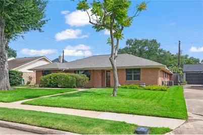1815 Droxford Drive, Houston, TX 77008 - Photo 2