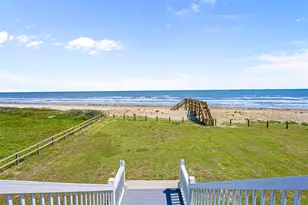 3244 Gulf Castle Dr, Crystal Beach, TX 77650 - Photo 14