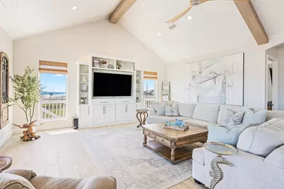 3244 Gulf Castle Drive, Crystal Beach, TX 77650 - Photo 16