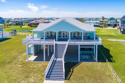 3244 Gulf Castle Drive, Crystal Beach, TX 77650 - Photo 1
