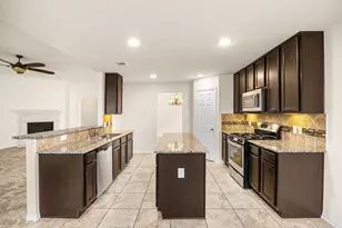 14535 Gable Mountain Cir, Houston, TX 77090 - Photo 12