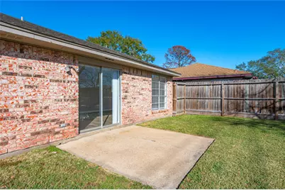 17602 Heritage Bay Drive, Webster, TX 77598 - Photo 24