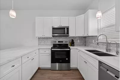 913 Blue Water Highway, Surfside Beach, TX 77541 - Photo 6