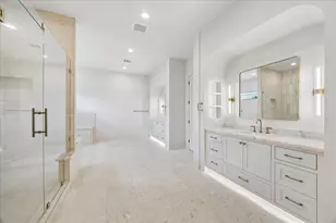 316 W 30th St, Houston, TX 77018 - Photo 16